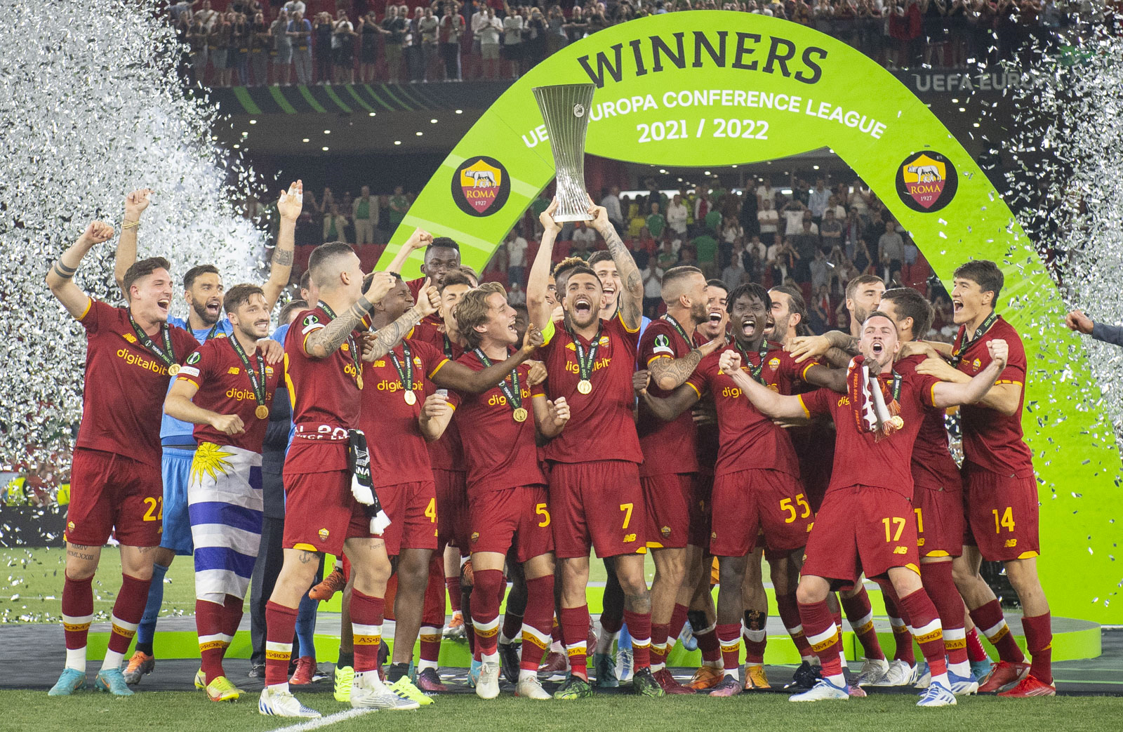 AS Roma vô địch Europa Conference League